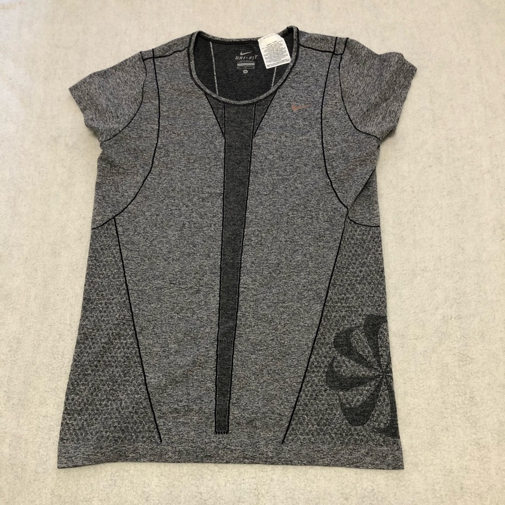 Nike Dri Fit Compression Shirt Women’s Size M